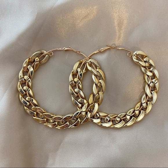 💕Last one Urban Chic Golden Chain Hoops Earrings - Picture 7 of 14